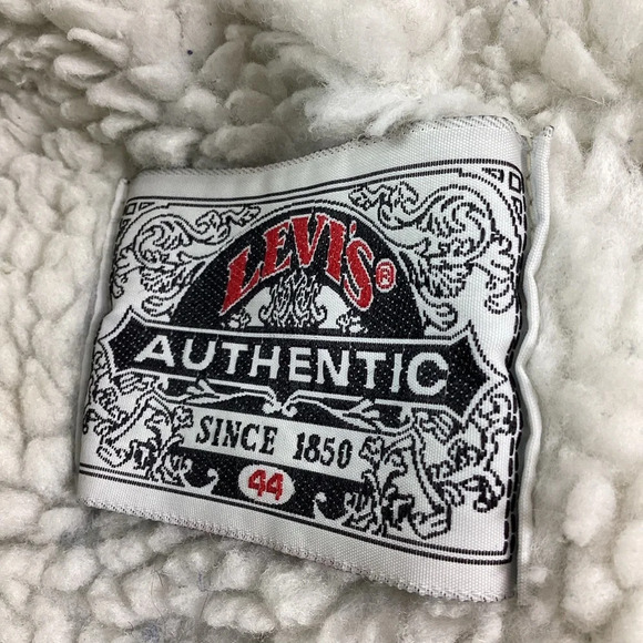 Vintage Levi’s dark wash denim Sherpa jacket - Picture 4 of 5